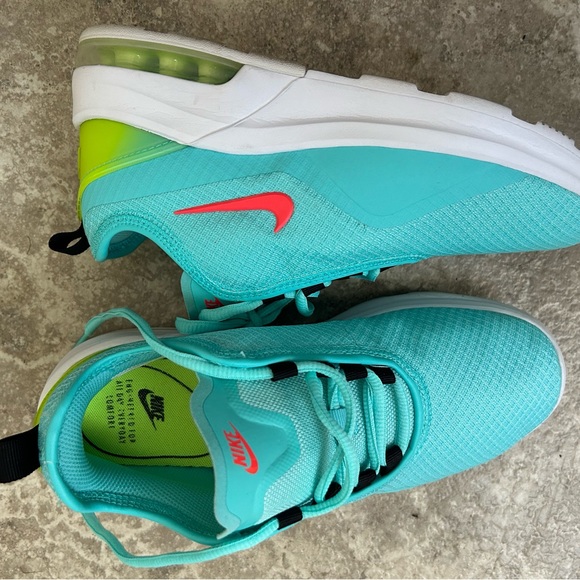 Nike Air Running Shoes Womens 7 Max Motion 2 CW5602-300 Aurora green - Picture 14 of 15